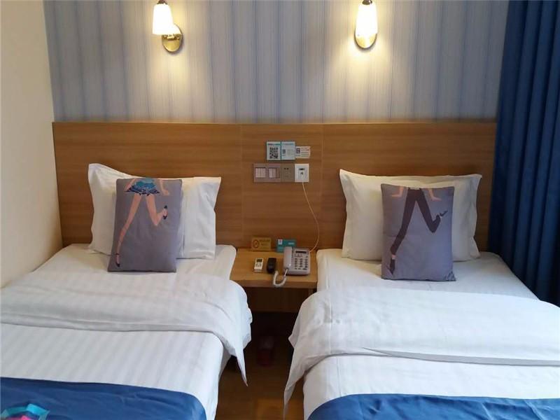 Pai Hotel Yuxi Tonghai Buitenkant foto
